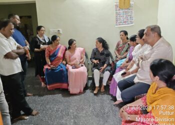 ಪುತ್ತೂರು: ಸಂತ್ರಸ್ತೆ ಯುವತಿಯ ಮನೆಗೆ ಬಿಜೆಪಿ ಮಂಡಲದ ಮಹಿಳಾ ಪದಾಧಿಕಾರಿಗಳು ಭೇಟಿ..!!!