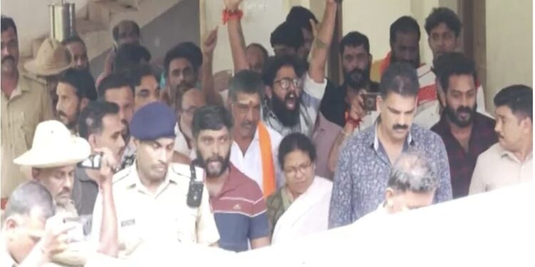 ಮಹೇಶ್ ಶೆಟ್ಟಿ ತಿಮರೋಡಿ ಪೊಲೀಸ್ ವಶಕ್ಕೆ..!!