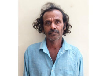 ಮದ್ಯದ ಪ್ಯಾಕೆಟ್ ಮತ್ತು ಬಾರ್ ಸಿಬ್ಬಂದಿಗಳ ಸಹಕಾರದಿಂದ ಕಳ್ಳ ಅರೆಸ್ಟ್..!!