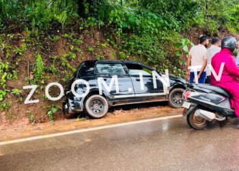 ಪುತ್ತೂರು: ನಿಯಂತ್ರಣ ತಪ್ಪಿ ಕಣಿಗೆ ಬಿದ್ದ ಕಾರು..!!