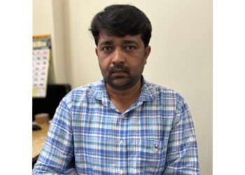 ಪುತ್ತೂರು : ಲಂಚ ಸ್ವೀಕರಿಸುತ್ತಿದ್ದಾಗ ಲೋಕಾ ಬಲೆಗೆ ಬಿದ್ದ ಪುತ್ತೂರು ಎಫ್.ಡಿ.ಎ : ಮತ್ತೊಬ್ಬ ಆರೋಪಿ ಪುತ್ತೂರು ತಹಶೀಲ್ದಾರ್ ಪರಾರಿ..!!