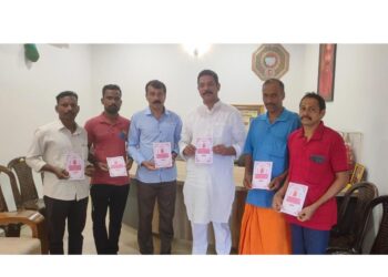 ಮುಕ್ಕೂರು : 16 ನೇ ವರ್ಷದ ಗಣೇಶೋತ್ಸವ ಆಚರಣೆ : ಮಾಜಿ ಸಂಸದ ನಳಿನ್ ಕುಮಾರ್ ಕಟೀಲು ಅವರಿಂದ ಆಮಂತ್ರಣ ಪತ್ರಿಕೆ ಬಿಡುಗಡೆ..!!