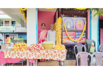 ಪುತ್ತೂರು: ಶ್ರೀ ಸತ್ಯದೇವತೆ ಫ್ಲವರ್ ಸ್ಟಾಲ್ & ಫಾಸ್ಟ್ ಫುಡ್ ಶುಭಾರಂಭ…!!