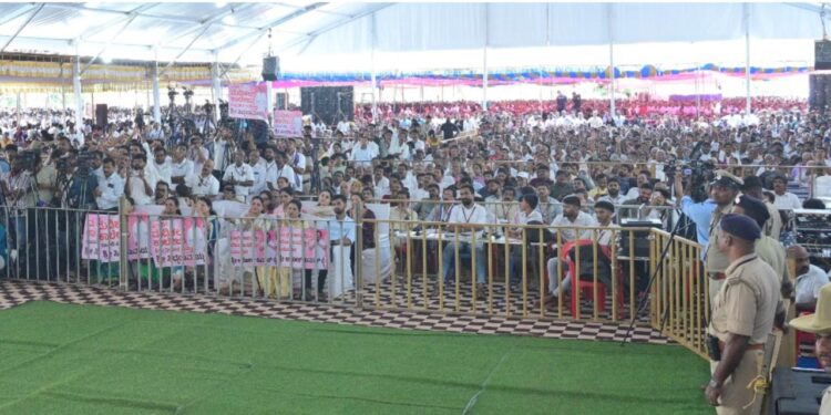 ಅಶೋಕ ಜನಮನ ಕಾರ್ಯಕ್ರಮ ಜನಸ್ತೋಮದ ನಡುವೆ ಕೆಲವರ ಅಸ್ವಸ್ಥ: ಕ್ಷಮೆ ಕೇಳಿದ ಶಾಸಕ ಅಶೋಕ್ ರೈ..!!