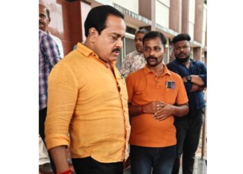 ಸಾಮಾಜಿಕ ಜಾಲತಾಣದಲ್ಲಿ ಶಾಸಕ ಅಶೋಕ್ ರೈ ಬಗ್ಗೆ ಅಸಭ್ಯ ಸಂದೇಶ :ಕ್ಷಮೆ ಕೇಳಿದ ತಾಲೂಕು ಕಚೇರಿ ಸಿಬ್ಬಂದಿ..!