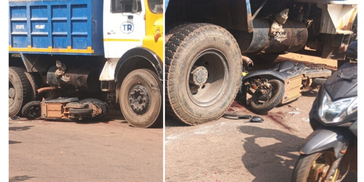 ಸಾಲೆತ್ತೂರು ಮಂಚಿ ಕೊಡಿಬೈಲ್ ಬಳಿ ಟಿಪ್ಪರ್–ಸ್ಕೂಟಿ ಡಿಕ್ಕಿ: ಸ್ಕೂಟಿ ಸವಾರ ಗಂಭೀರ..!!