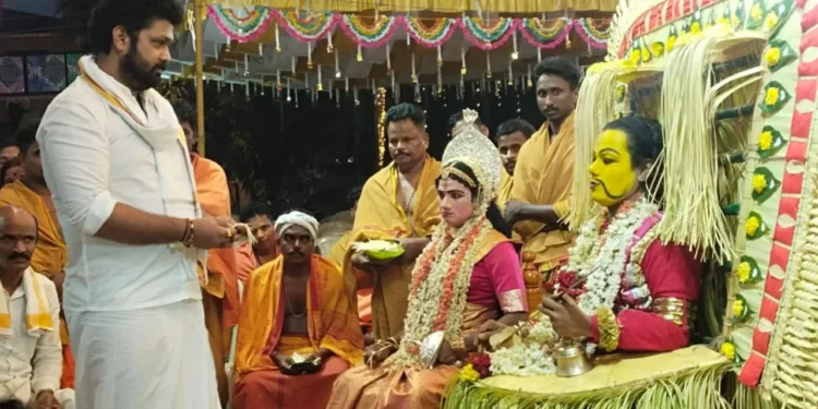 ದೈವದ ಮೊರೆ ಹೋದ ಸಿಂಪಲ್​ ಸ್ಟಾರ್..!