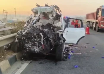 ಬೆಳ್ಳಂಬೆಳಗ್ಗೆ ಭೀಕರ ಸರಣಿ ಅಪಘಾತ : 7 ಜನ ಸ್ಥಳದಲ್ಲೇ ದುರ್ಮರಣ..!!