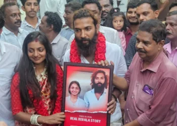 ಮೊಹಮ್ಮದ್ ಫರ್ಮಾನ್ ಜೊತೆ ಕುಂಭಮೇಳದ ವೈರಲ್ ಹುಡುಗಿ ಮೊನಾಲಿಸಾ ಮದುವೆ..!!!