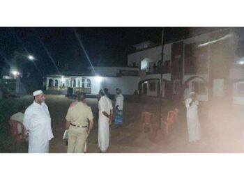 ದರ್ಗಾದ ಗೋರಿಗೆ ಹಾನಿ: ಮಾನಸಿಕ ಅಸ್ವಸ್ಥನಿಂದ ಕೃತ್ಯ: ರಾಜಿಯಲ್ಲಿ ಇತ್ಯರ್ಥ..!!