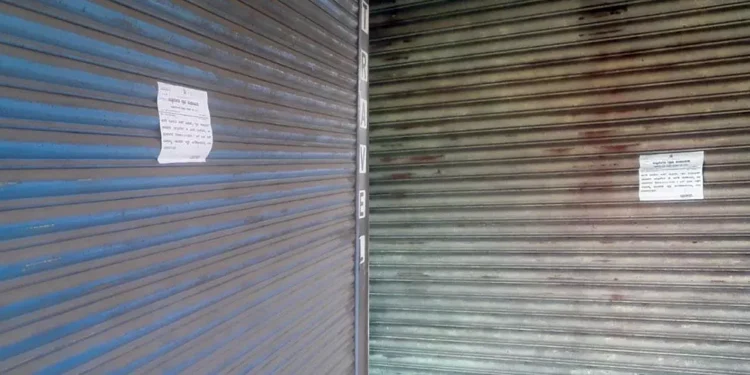 ಉಪ್ಪಿನಂಗಡಿ: ಗ್ರಾ.ಪಂ. ವಾಣಿಜ್ಯ ಸಂಕೀರ್ಣ ಕೊಠಡಿಗಳ ಕಂತು ಬಾಕಿ: 20 ಅಂಗಡಿಗಳಿಗೆ ಪಂಚಾಯತ್‌ನಿಂದ ಬೀಗ..!!