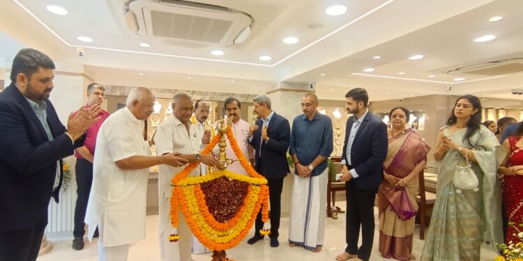 ಮೂಡುಬಿದಿರೆಯಲ್ಲಿ ಜಿ.ಎಲ್.ಆಚಾರ್ಯ ಜುವೆಲ್ಲರ್ಸ್ ನೂತನ ಮಳಿಗೆ ಉದ್ಘಾಟನೆ..!!
