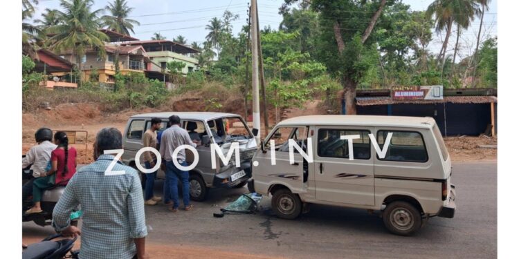 ಪುತ್ತೂರು: ಒಮ್ನಿ ಕಾರುಗಳ ನಡುವೆ ಡಿಕ್ಕಿ..!!