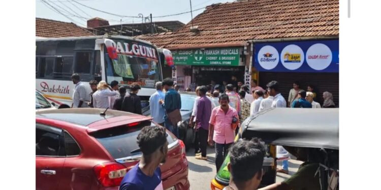 ವಿಟ್ಲ: ಖಾಸಗಿ ಬಸ್ ಮತ್ತು ಕಾರಿನ ನಡುವೆ ಡಿಕ್ಕಿ..!!