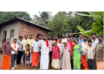 ಪ್ರಧಾನಿ ನರೇಂದ್ರ ಮೋದಿಯವರು ಅಧಿಕಾರದಲ್ಲಿ ದಾಖಲೆ ಬರೆದ ಸಂಭ್ರಮದಲ್ಲಿ ಪುತ್ತಿಲ ಪರಿವಾರ ಸೇವಾ ಟ್ರಸ್ಟ್‌ನಿಂದ ವೃದ್ಧ ದಂಪತಿಗೆ ಶೌಚಾಲಯ ನಿರ್ಮಾಣ, ಮನೆ ನವೀಕರಣ..!!