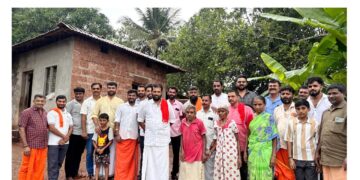 ಪ್ರಧಾನಿ ನರೇಂದ್ರ ಮೋದಿಯವರು ಅಧಿಕಾರದಲ್ಲಿ ದಾಖಲೆ ಬರೆದ ಸಂಭ್ರಮದಲ್ಲಿ ಪುತ್ತಿಲ ಪರಿವಾರ ಸೇವಾ ಟ್ರಸ್ಟ್‌ನಿಂದ ವೃದ್ಧ ದಂಪತಿಗೆ ಶೌಚಾಲಯ ನಿರ್ಮಾಣ, ಮನೆ ನವೀಕರಣ..!!