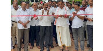 ಅರ್ಭಿ – ದೆಂಬುಡೆ ರಸ್ತೆ ಕಾಂಕ್ರೀಟೀಕರಣ ಕಾಮಗಾರಿಗೆ ಚಾಲನೆ..!!