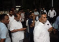 ಭಟ್ಕಳದಲ್ಲಿ ಮತ್ತೆ ಉದ್ವಿಗ್ನತೆ : ಹಿಂದೂ ಕಾರ್ಯಕರ್ತರ ವಿರುದ್ಧ ಕೇಸ್- ಪೊಲೀಸ್ ಠಾಣೆಗೆ ಮುತ್ತಿಗೆ ಹಾಕಿ ಪ್ರತಿಭಟನೆ…!!!