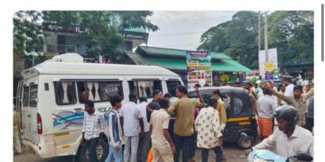 ಆಟೋ – ಟೆಂಪೋ ಟ್ರಾವೆಲರ್ ನಡುವೆ ಡಿಕ್ಕಿ: ಕೆಲಕಾಲ ಟ್ರಾಫಿಕ್ ಜಾಮ್..!!
