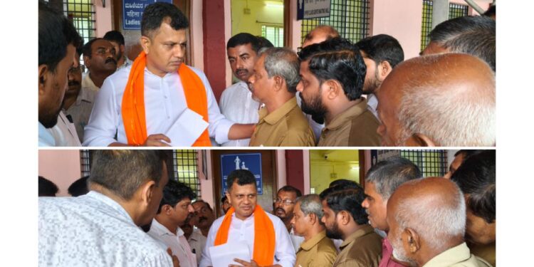 ಪುತ್ತೂರು: ಎ.ಪಿ.ಎಂ.ಸಿ. ಕ್ರಾಸ್ ಅರುಣಾ ಬಳಿಯ ಆಟೋ ನಿಲ್ದಾಣ ಮುಂದುವರಿಕೆಗೆ ಸಂಸದ ಬ್ರಿಜೇಶ್ ಚೌಟರಿಗೆ ಚಾಲಕರ ಮನವಿ..!!