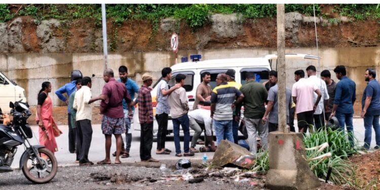 ನೆಲ್ಯಾಡಿ ಬಳಿ ಬೈಕ್ಗಳ ಭೀಕರ ಡಿಕ್ಕಿ: ಓರ್ವ ಸಾವು, ಮತ್ತೋರ್ವ ಗಂಭೀರ…!!!