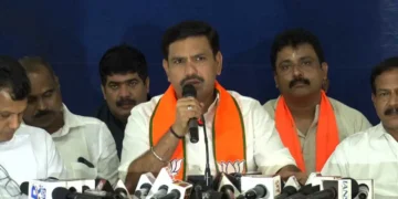 ನನಗೂ, ಡಿಕೆ ಶಿವಕುಮಾರ್​ಗೂ ರಾಜಕೀಯ, ವ್ಯವಾಹಾರಿಕ ಸಂಬಂಧ ಇಲ್ಲ: ಧರ್ಮಸ್ಥಳದಲ್ಲಿ ವಿಜಯೇಂದ್ರ ಸ್ಪಷ್ಟನೆ..!!
