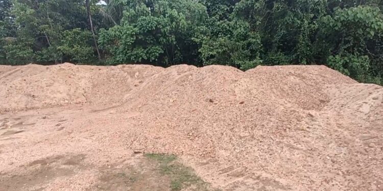 ಆಕ್ರಮ ಮರಳು ದಾಸ್ತಾನು: ಪ್ರಕರಣ ದಾಖಲು..!!