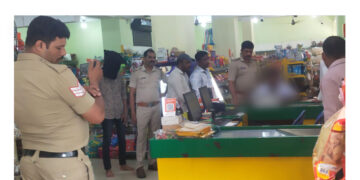 ಲಾವಣ್ಯಕೊಲೆ ಪ್ರಕರಣ: ಕತ್ತಿ ಖರೀದಿಸಿದ ಅಂಗಡಿಯಲ್ಲಿ ಆರೋಪಿ ಚೇತನ್ ಮಹಜರು..!!
