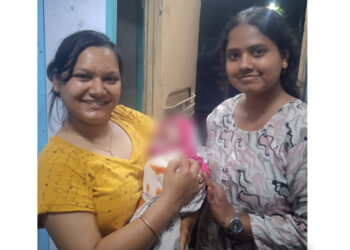 ರೈಲಿನಲ್ಲೇ ಗರ್ಭಿಣಿಗೆ ಸುರಕ್ಷಿತ ಹೆರಿಗೆ; ತಾಯಿ-ಮಗುವಿನ ಜೀವ ಉಳಿಸಿದ ಎಸ್ಡಿಎಂ ವೈದ್ಯರು..!!