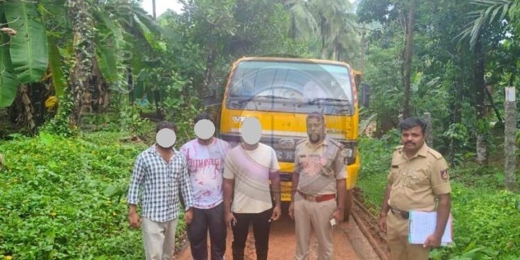 ವಿಟ್ಲ: ಅಕ್ರಮ ಮರಳು ಸಾಗಾಟ: ಎರಡು ಟಿಪ್ಪರ್ ಲಾರಿಗಳ ವಶ, ಇಬ್ಬರ ವಿರುದ್ಧ ಪ್ರಕರಣ..!!