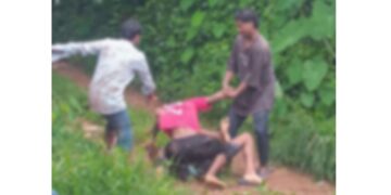 ಎಣ್ಣೆ ಏಟಿನಲ್ಲಿ ಫೈಟ್..!!