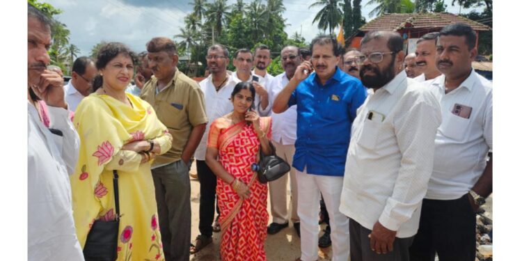 ಪುತ್ತೂರು: ಬೊಳುವಾರು–ಹಾರಾಡಿ ರಸ್ತೆ ಕಾಮಗಾರಿ ಪರಿಶೀಲಿಸಿದ ಬಿಜೆಪಿ : ಒಂದು ತಿಂಗಳೊಳಗೆ ಕಾಮಗಾರಿ ಪೂರ್ಣಗೊಳಿಸದಿದ್ದಲ್ಲಿ ಪ್ರತಿಭಟನೆಯ ಎಚ್ಚರಿಕೆ..!!