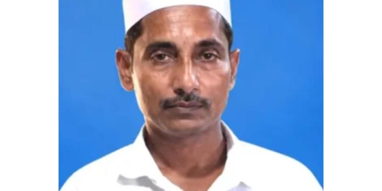 ಹುಲ್ಲು ಕತ್ತರಿಸುವ ಯಂತ್ರದಡಿ ಅವಿತಿದ್ದ ಹಾವು ಕಡಿತ: ಆಟೋ ಚಾಲಕ ಚಿಕಿತ್ಸೆ ಫಲಿಸದೆ ಸಾವು..!!