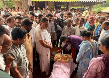 ಕಕ್ಯೆಪದವು ನಿವಾಸಿ ಲಾವಣ್ಯ ಅವರ ನಿವಾಸಕ್ಕೆ ಭೇಟಿ ನೀಡಿದ ಮಾಜಿ ಸಚಿವ ಬಿ. ರಮಾನಾಥ ರೈ – ಅಂತಿಮ ನಮನ..!!