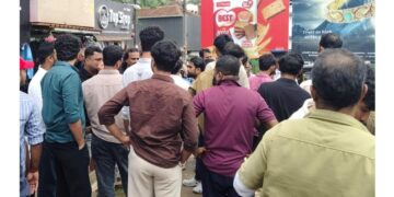 ಪುತ್ತೂರು ಬಸ್ ನಿಲ್ದಾಣದ ಬಳಿ ಗಲಾಟೆ: ಯುವತಿಗೆ ಕಿರುಕುಳ ಆರೋಪ, ಮಾತಿನ ಚಕಮಕಿ ಬಳಿಕ ತಳ್ಳಾಟ..!!
