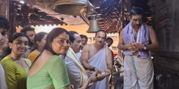 ಪುತ್ತೂರು ಶ್ರೀ ಮಹಾಲಿಂಗೇಶ್ವರ ದೇವರಿಗೆ ಶಾಸಕ ಅಶೋಕ್ ರೈ ಕುಟುಂಬದಿಂದ 100 ಗ್ರಾಂ ಚಿನ್ನ ಸಮರ್ಪಣೆ