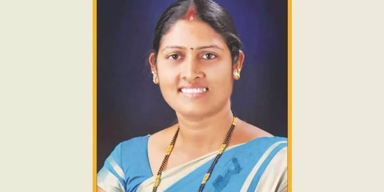 ಬಸ್ ಢಿಕ್ಕಿ: ನಗರಸಭೆ ಮಾಜಿ ಉಪಾಧ್ಯಕ್ಷೆ ಲಕ್ಷ್ಮೀ ಮಂಜು ಕೊಳ ಸಾವು..!