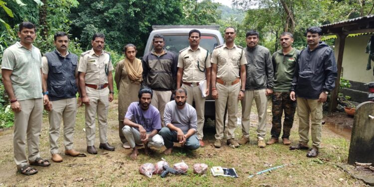 ಕಾಡುಪ್ರಾಣಿ ಬೇಟೆ ಪ್ರಕರಣ ಭೇದಿಸಿದ ಅರಣ್ಯ ಇಲಾಖೆ: ಮಾಂಸ, ಕೋವಿ, ಕಾರು ವಶ.!