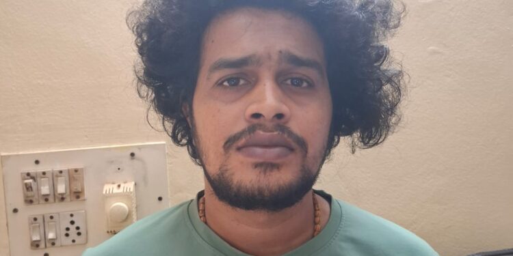 ಮೊಬೈಲ್ ವಿಚಾರಕ್ಕೆ ತಂಗಿಯ ಕೊಲೆ: ಆರೋಪಿಗೆ 5 ವರ್ಷ ಜೈಲು..!!