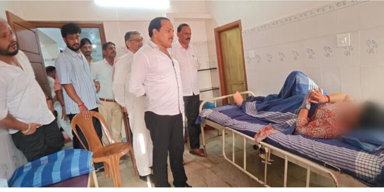 ದರ್ಬೆ ಅಹಿತಕರ ಘಟನೆ: ಗಾಯಾಳುವನ್ನು ಭೇಟಿ ಮಾಡಿ ಆರೋಗ್ಯ ವಿಚಾರಿಸಿದ ಶಾಸಕ ಅಶೋಕ್ ರೈ..!