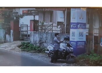 ವಿಟ್ಲ: ದ್ವಿಚಕ್ರ ವಾಹನದಲ್ಲಿ ಬಂದು ಹೆಲೈಟ್ ಕಳವು – ಸಿ.ಸಿ. ಕ್ಯಾಮರಾದಲ್ಲಿ ಸೆರೆ…!!