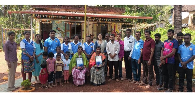 ಪೂರ್ವ ಮಾಹಿತಿಯೇ ಇಲ್ಲ… ಸಮ್ಮಾನ ಮಾತ್ರ ಅಚ್ಚರಿ..! ಅಂಗನವಾಡಿ ಕಾರ್ಯಕರ್ತೆ, ಸಹಾಯಕಿಗೆ ನೇಸರ ಬಳಗದ ಗೌರವಾರ್ಪಣೆ..!!