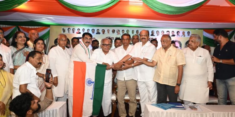 ದಕ್ಷಿಣ ಕನ್ನಡದಲ್ಲಿ ಕಾಂಗ್ರೆಸ್ ಗತವೈಭವ ಮರಳಿಸಲು ಸಂಘಟನೆ :ನೂತನ ಡಿಸಿಸಿ ಅಧ್ಯಕ್ಷ ಪದ್ಮರಾಜ್ ಆರ್. ಪೂಜಾರಿ ಸಂಕಲ್ಪ..!