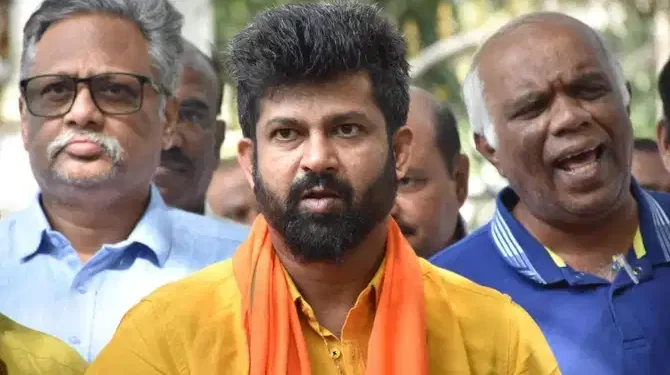 ಜಾತಿನಿಂದನೆ ಆರೋಪ; ಮಾಜಿ ಸಂಸದ ಪ್ರತಾಪ್ ಸಿಂಹ ವಿರುದ್ಧ ಮತ್ತೊಂದು ಎಫ್ಐಆರ್…!